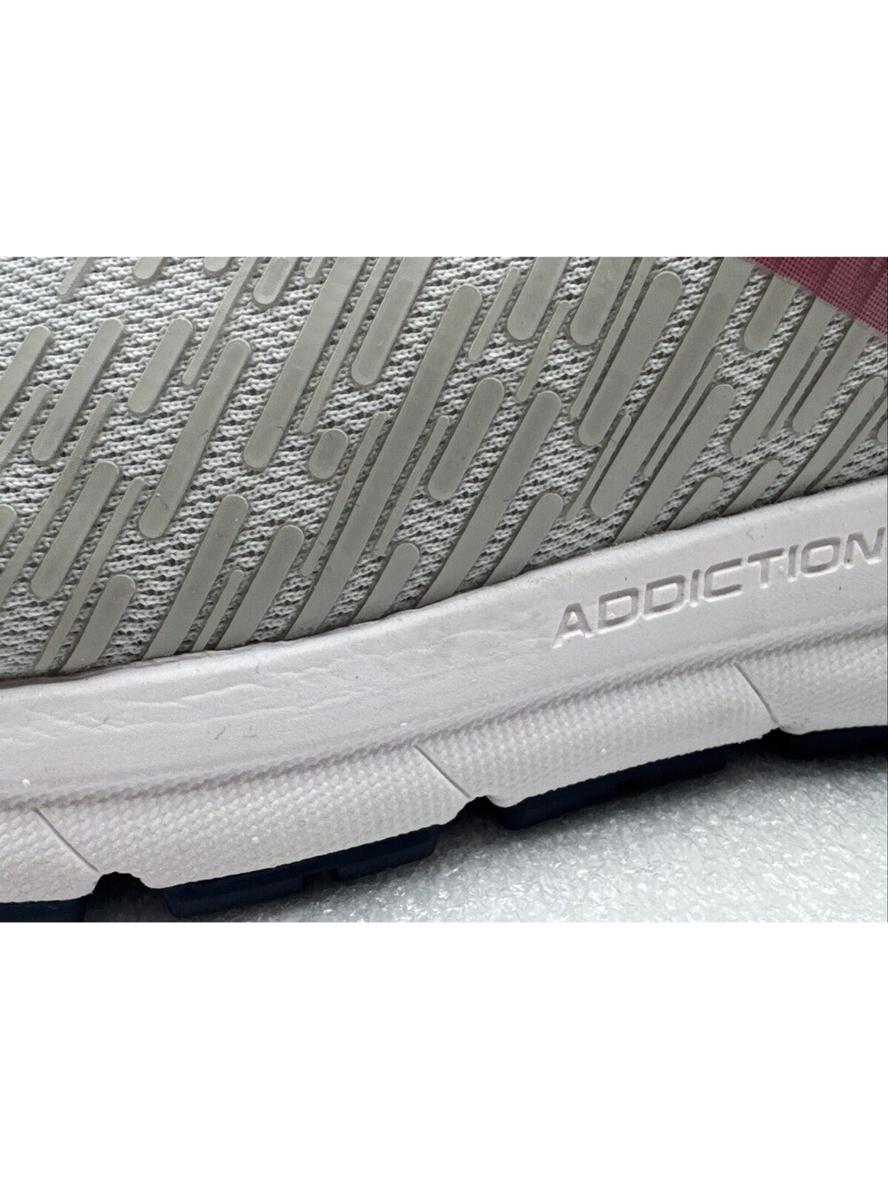 Brooks Addiction GTS 15 Womens Sneakers Oyster Peacoat Lilac Rose Sz 10 MED - Picture 6 of 16